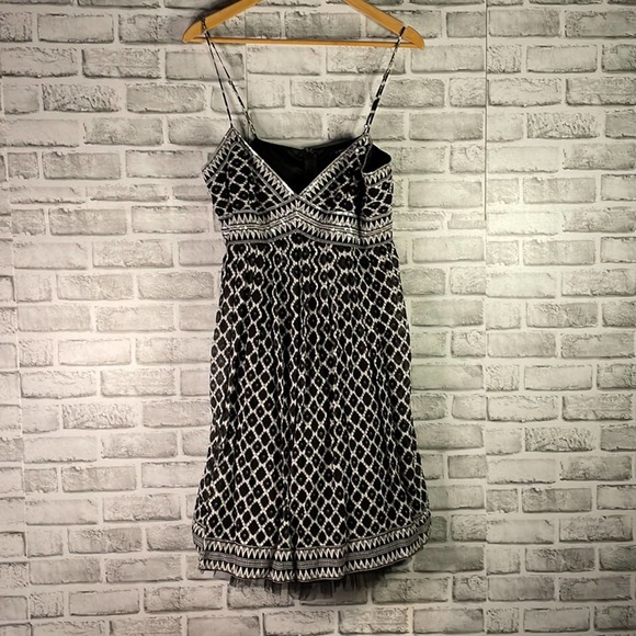 BCBG MaxAria Spaghetti Strap Black White Dress with Sequins Size 12 - Picture 12 of 14